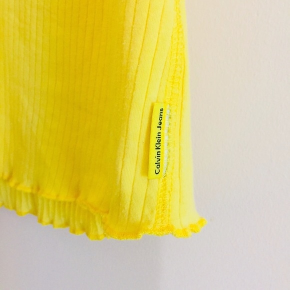 Calvin Klein Yellow Ruched Cleavage Top - Picture 2 of 5